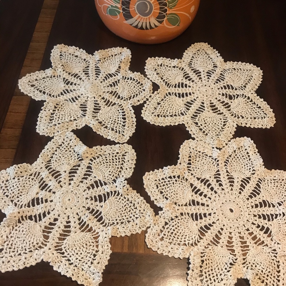 Vintage handmade crochet star design set of 4